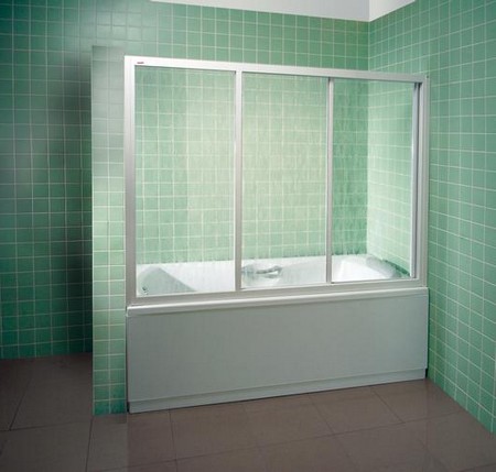 стеклянные шторки для ванной комнате
