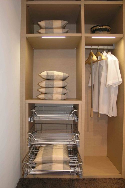 Как сделать гардеробную комнату из кладовки